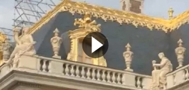 The front and the roofs of the Palace