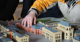 Versailles, un château solidaire