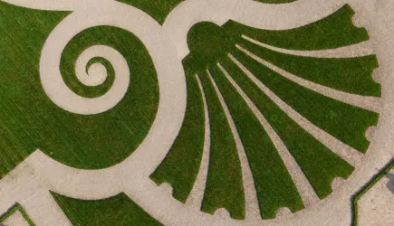 Louis XIV, guide des jardins de Versailles