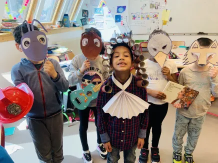 Le corbeau, le renard, la fourmi et la cigale